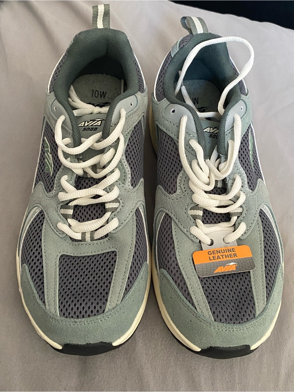 Avia Women Gray and Light Green Athletic Sneakers